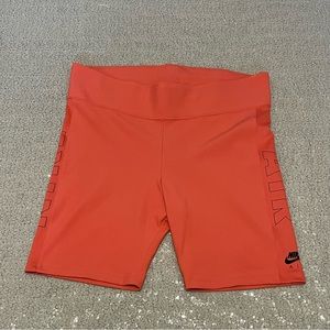 Nike Women's Bike Short Coral 2X